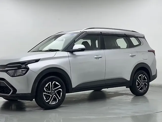 Used 2022 Kia Carens in Delhi