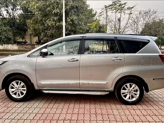 Used Toyota Innova Crysta [2016-2020] 2.4 V Diesel in Chandigarh
