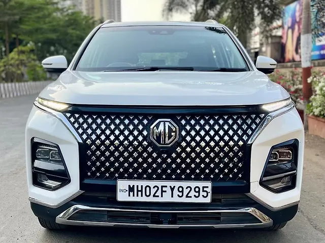 Used 2023 MG Hector Plus in Mumbai