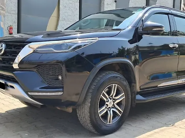 Used Toyota Fortuner 4x2 2WD Diesel 2.8L Turbo Automatic in Delhi