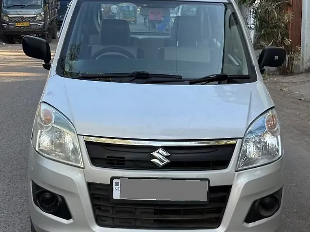 Used 2014 Maruti Suzuki Wagon R in Surat Used 2014 Maruti Suzuki Wagon R in Surat