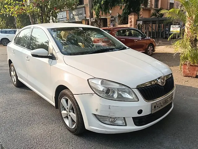 Used Skoda Rapid [2015-2016] 1.5 TDI CR Style Plus AT in Mumbai
