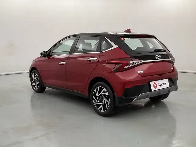 Used Hyundai i20 Asta (O) Petrol Automatic Dual Tone in Agra