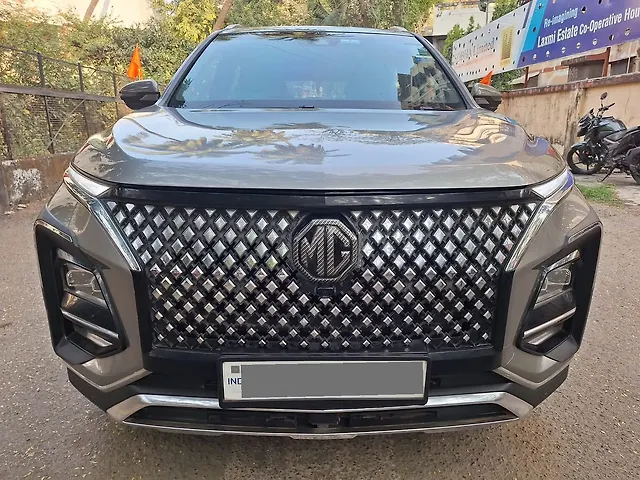 Used 2025 MG Hector in Mumbai
