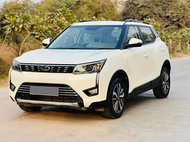 Used Mahindra XUV300 [2019-2024] W8 (O) 1.2 Petrol in Ahmedabad