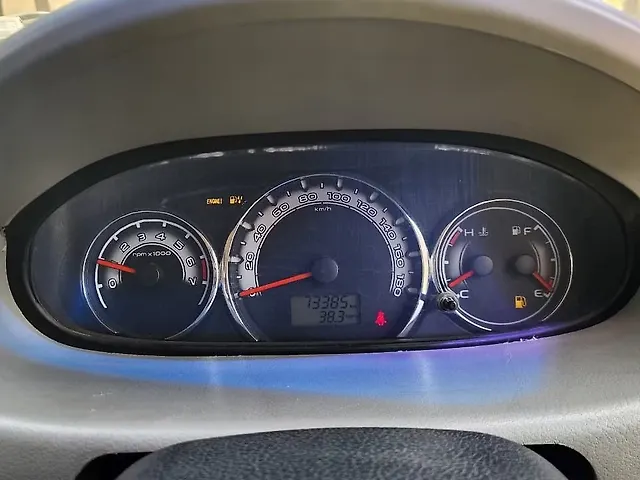 Used Mahindra NuvoSport N4 Plus in Nashik Used Mahindra NuvoSport N4 Plus in Nashik