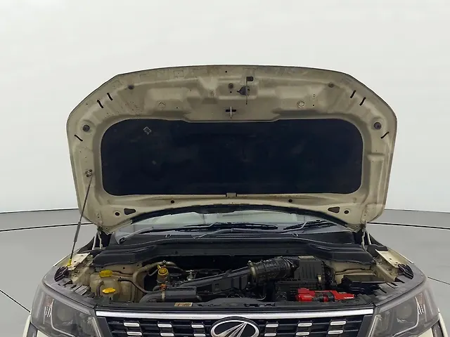 Used Mahindra XUV300 [2019-2024] W8 (O) 1.2 Petrol in Hyderabad