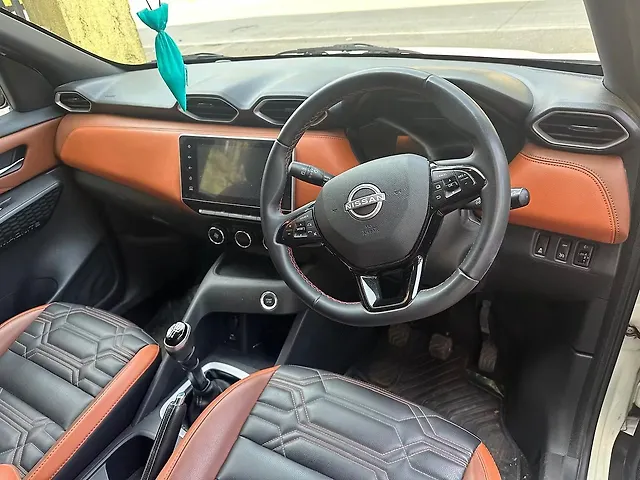Used Nissan Magnite Tekna Petrol Manual in Thane