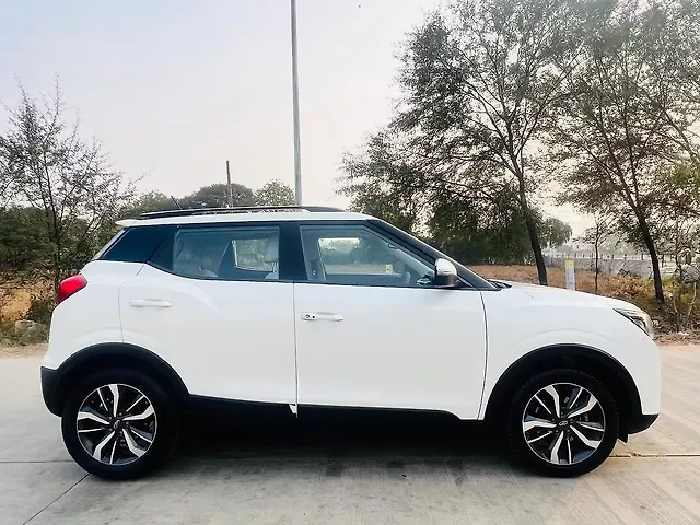 Used Mahindra XUV300 [2019-2024] W8 (O) 1.2 Petrol in Ahmedabad