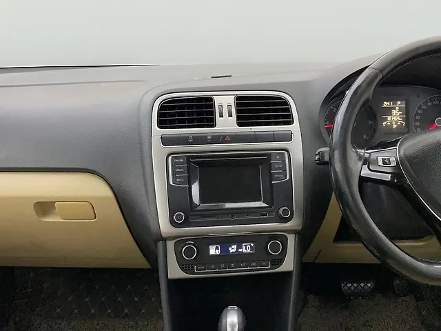 Used Volkswagen Ameo Highline Plus 1.5L AT (D)16 Alloy in Dombivali
