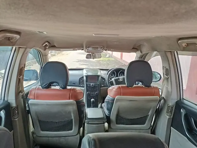 Used Mahindra XUV500 [2015-2018] W6 1.99 in Lucknow