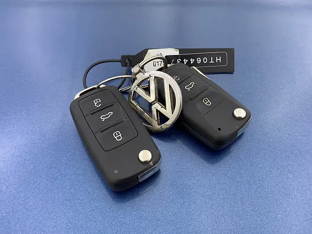 Used Volkswagen Ameo Highline1.2L (P) [2016-2018] in Dombivali