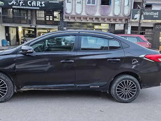 Used Toyota Yaris V CVT [2018-2020] in Kanpur