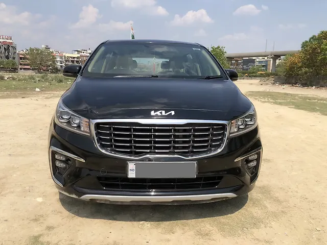 Used 2022 Kia Carnival in Delhi