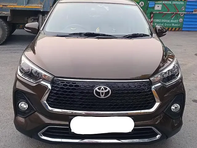 Used 2025 Toyota Rumion in Mumbai