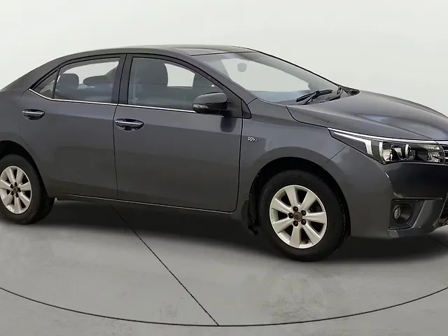 Used 2014 Toyota Corolla Altis in Thane