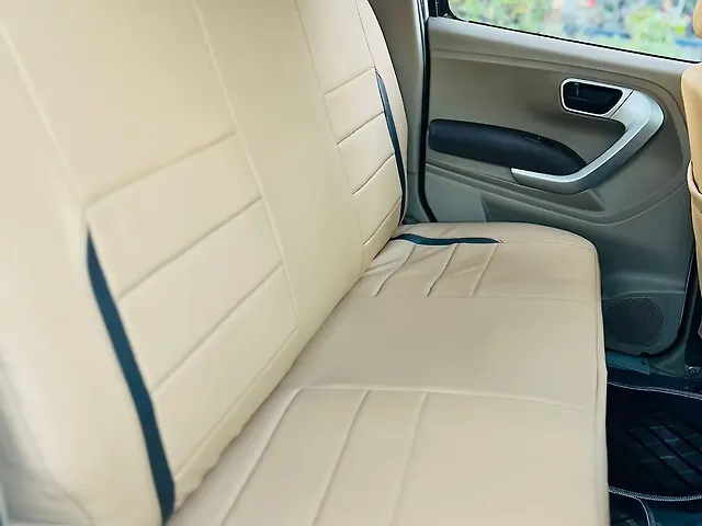 Used Mahindra TUV300 [2015-2019] T8 in Surat
