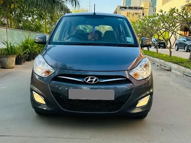 Used 2015 Hyundai i10 in Ahmedabad