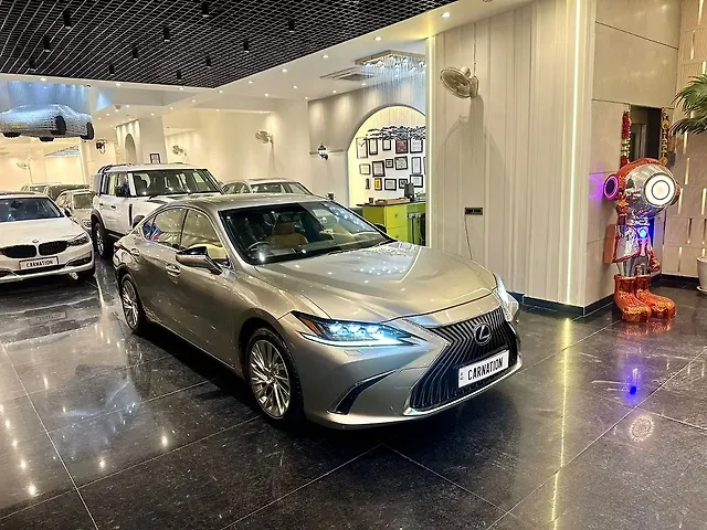 Used 2020 Lexus ES in Delhi