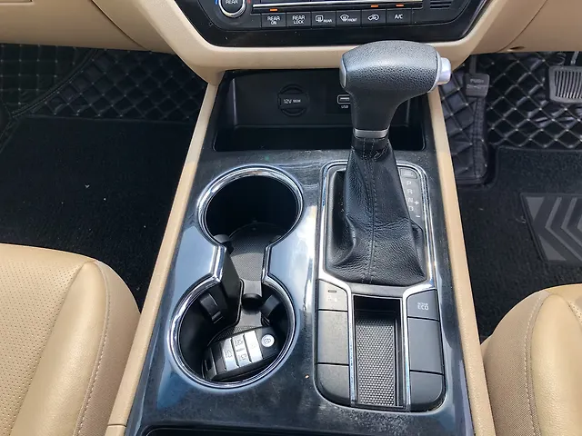 Used Kia Carnival [2020-2023] Prestige 7 STR in Delhi