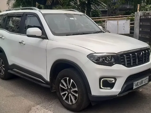 Used Mahindra Scorpio N Z8 Diesel MT 2WD 7 STR [2023-2024] in Kolkata