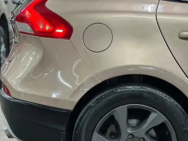 Used Volvo V40 [2015-2016] D3 R-Design in Mumbai