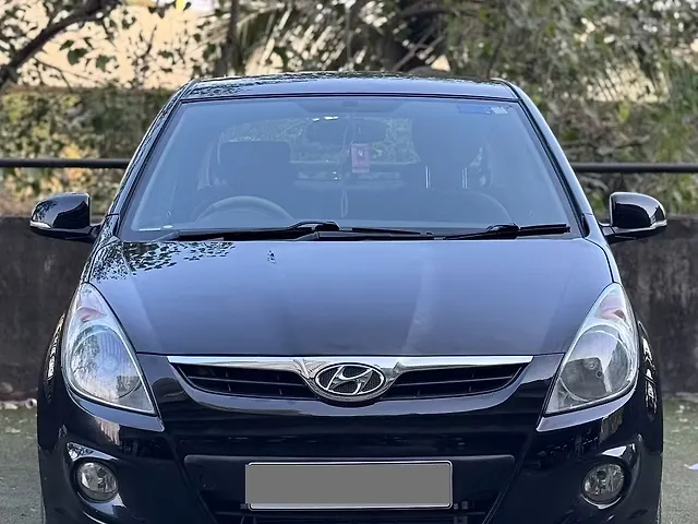 Used 2011 Hyundai i20 in Mumbai