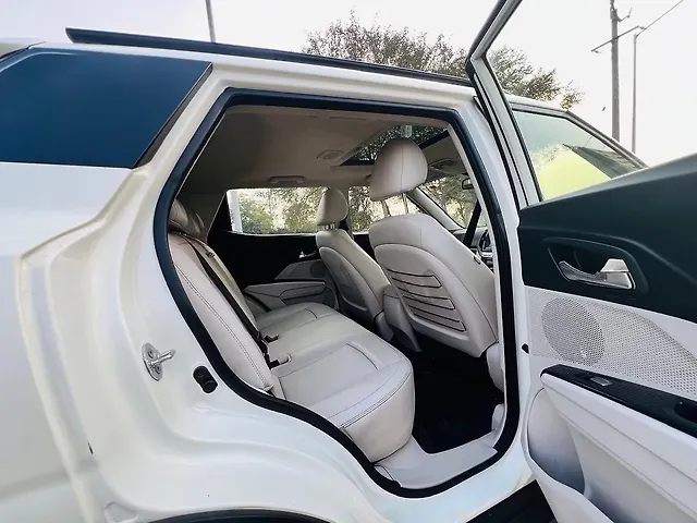 Used Mahindra XUV300 [2019-2024] W8 (O) 1.2 Petrol in Ahmedabad
