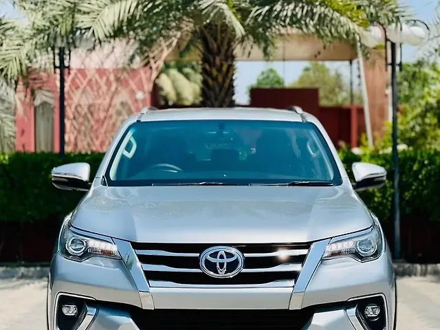 Used 2019 Toyota Fortuner in Surat