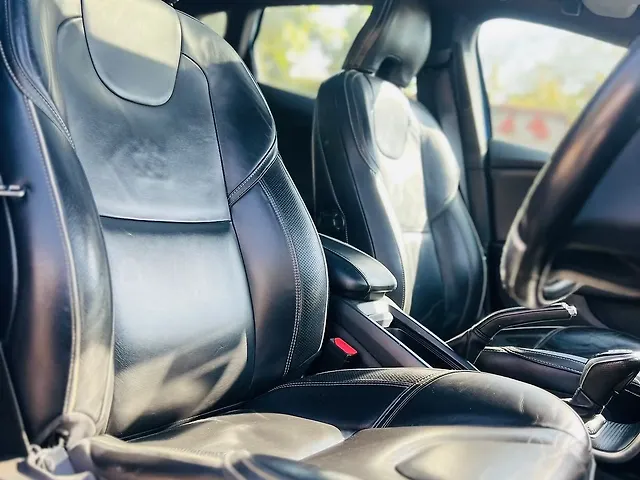 Used Volvo V40 [2016-2019] D3 R-Design in Jaipur