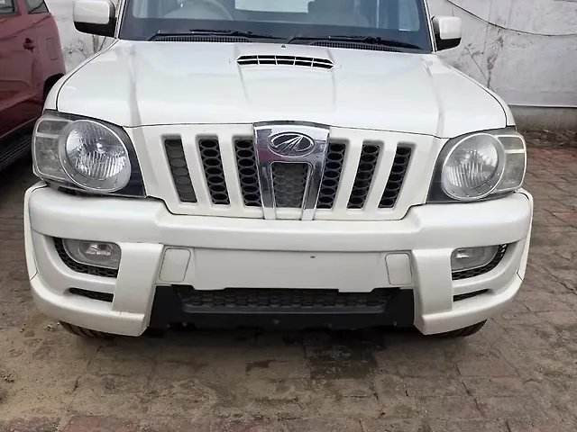 Used 2012 Mahindra Scorpio in Lucknow