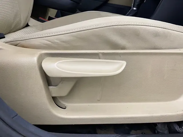 Used Volkswagen Ameo Highline Plus 1.5L AT (D)16 Alloy in Dombivali