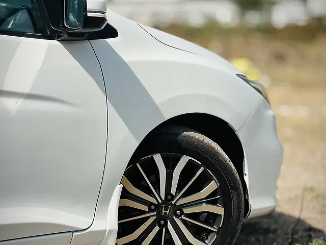 Used Honda City 4th Generation ZX CVT Petrol [2017-2019] in Surat