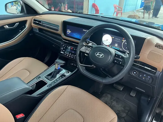 Used Hyundai Alcazar Signature 1.5 Petrol DCT 7STR [2024-2025] in Kolkata