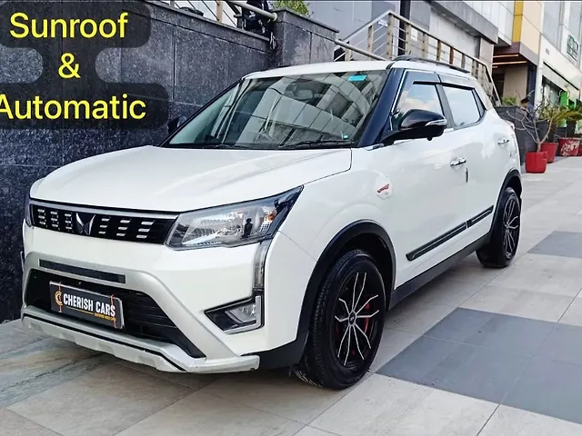 Used 2023 Mahindra XUV300 in Delhi