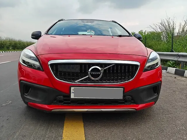 Used 2018 Volvo V40 in Lucknow