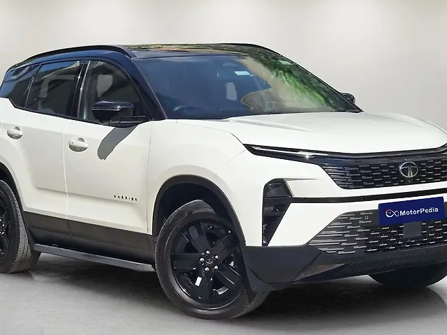 Used Tata Harrier Fearless Plus Dark Edition AT in Delhi