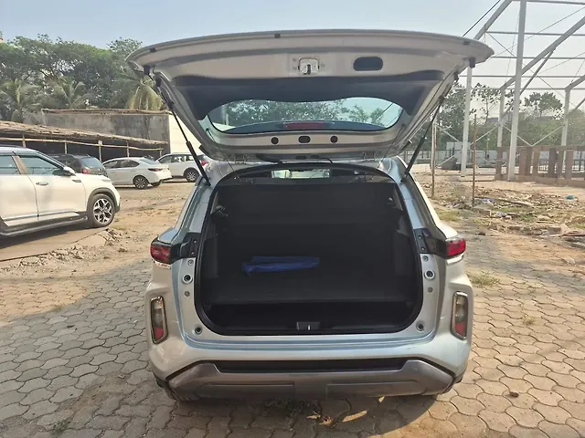 Used Toyota Urban Cruiser Hyryder V Hybrid [2023-2025] in Mumbai