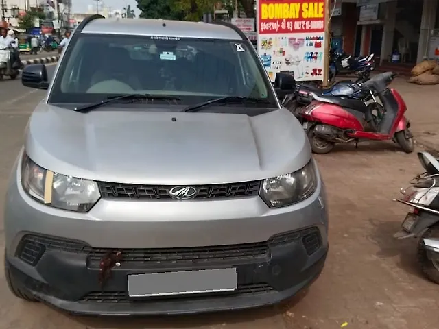 Used 2017 Mahindra KUV100 in Vadodara