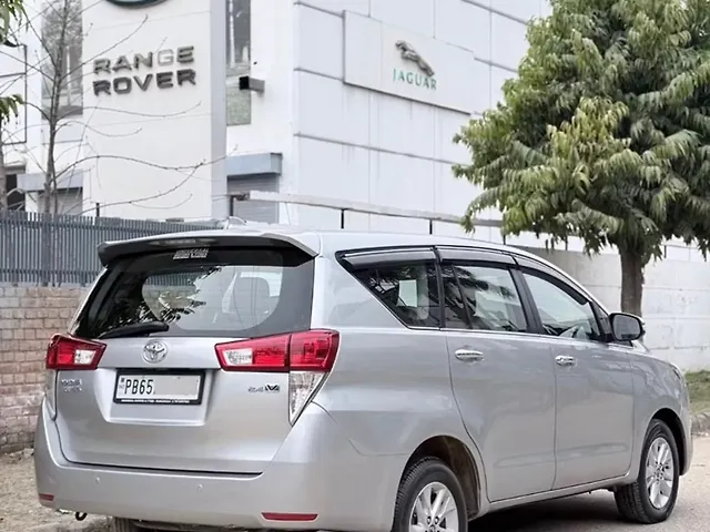 Used Toyota Innova Crysta [2016-2020] 2.4 V Diesel in Chandigarh