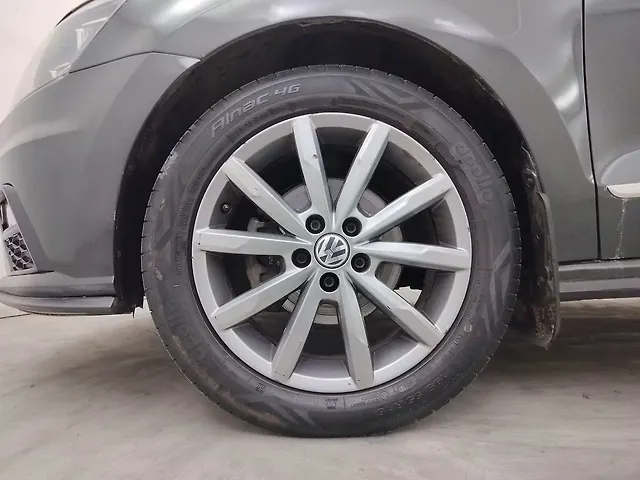 Used Volkswagen Vento Highline Plus 1.0L TSI Automatic in Coimbatore