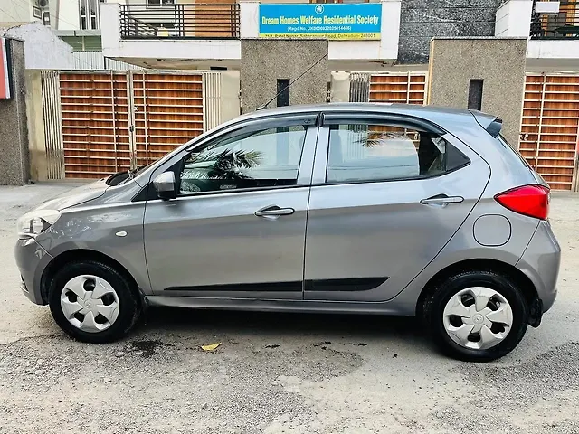 Used Tata Tiago [2016-2020] Revotron XT [2016-2019] in Dehradun