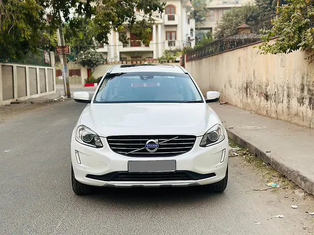 Used 2017 Volvo XC60 in Delhi