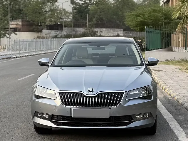 Used 2019 Skoda Superb in Delhi