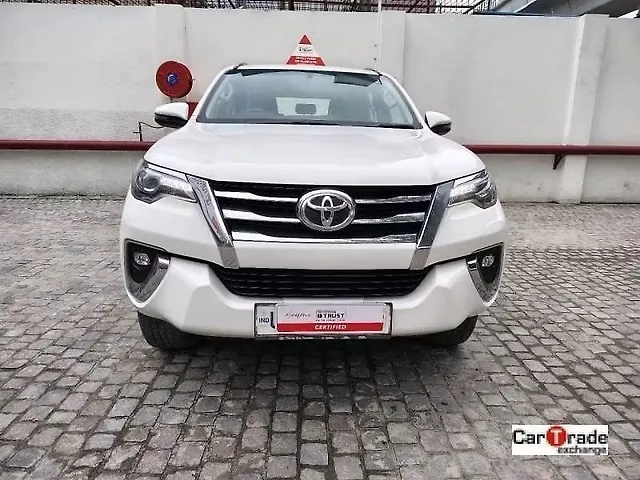 Used 2020 Toyota Fortuner in Delhi