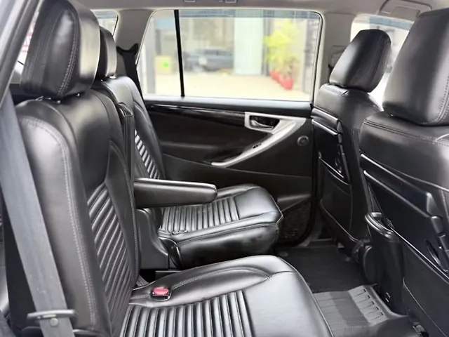 Used Toyota Innova Crysta [2016-2020] 2.4 V Diesel in Chandigarh