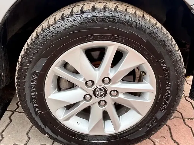 Used Toyota Innova Crysta [2016-2020] 2.4 V Diesel in Chandigarh