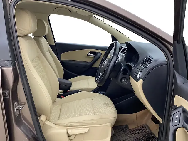 Used Volkswagen Ameo Highline Plus 1.5L AT (D)16 Alloy in Thane