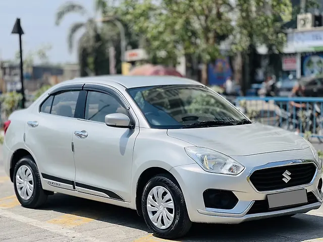 Used Maruti Suzuki Dzire [2017-2020] VXi AMT in Surat