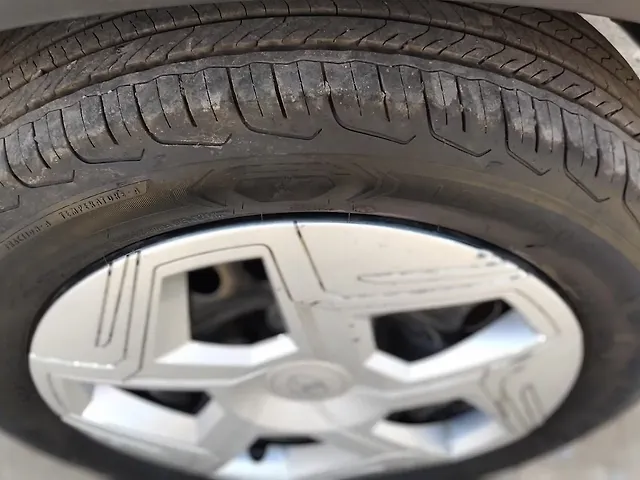 Used Tata Nexon Smart Plus (S) Petrol 1.2L Turbo 5 Speed Manual in Kolkata
